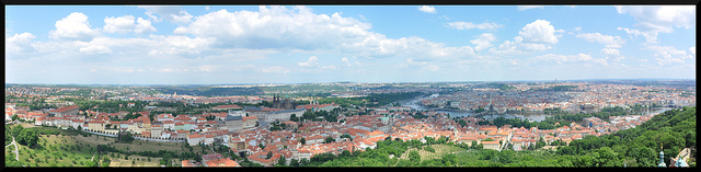 Praga dese Petř�n