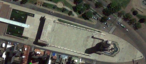 El Monumento Nacional a la Bandera argentina en los mapas de Turismo Google